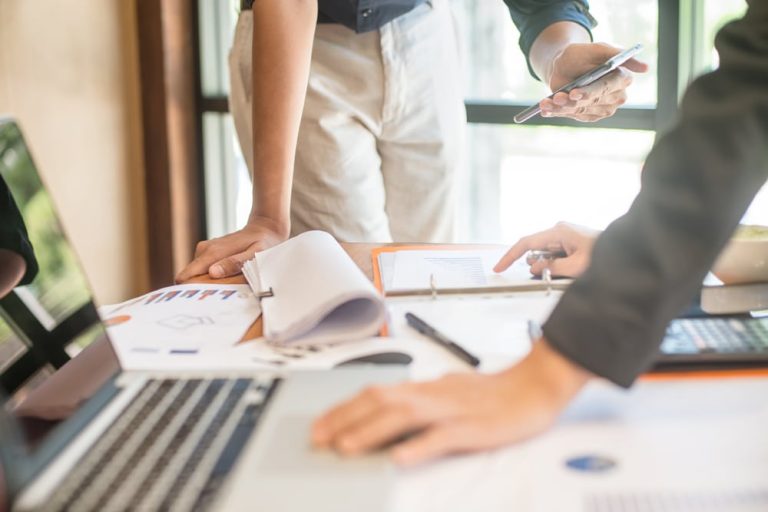 How to Craft a Sick/Vacation Leave Policy for Your Contracting Business